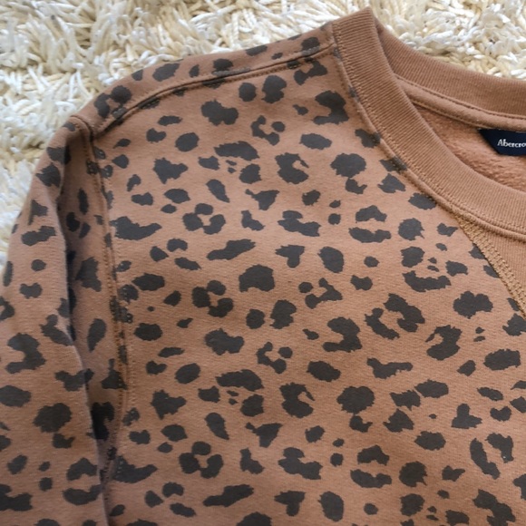 Abercrombie Sweatshirt - Picture 3 of 3